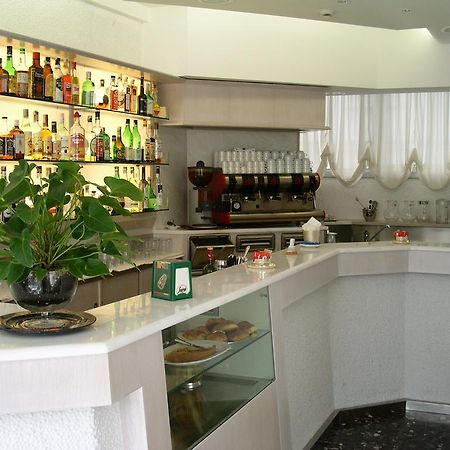 Hotel Della Citta Et De La Ville 弗利 外观 照片